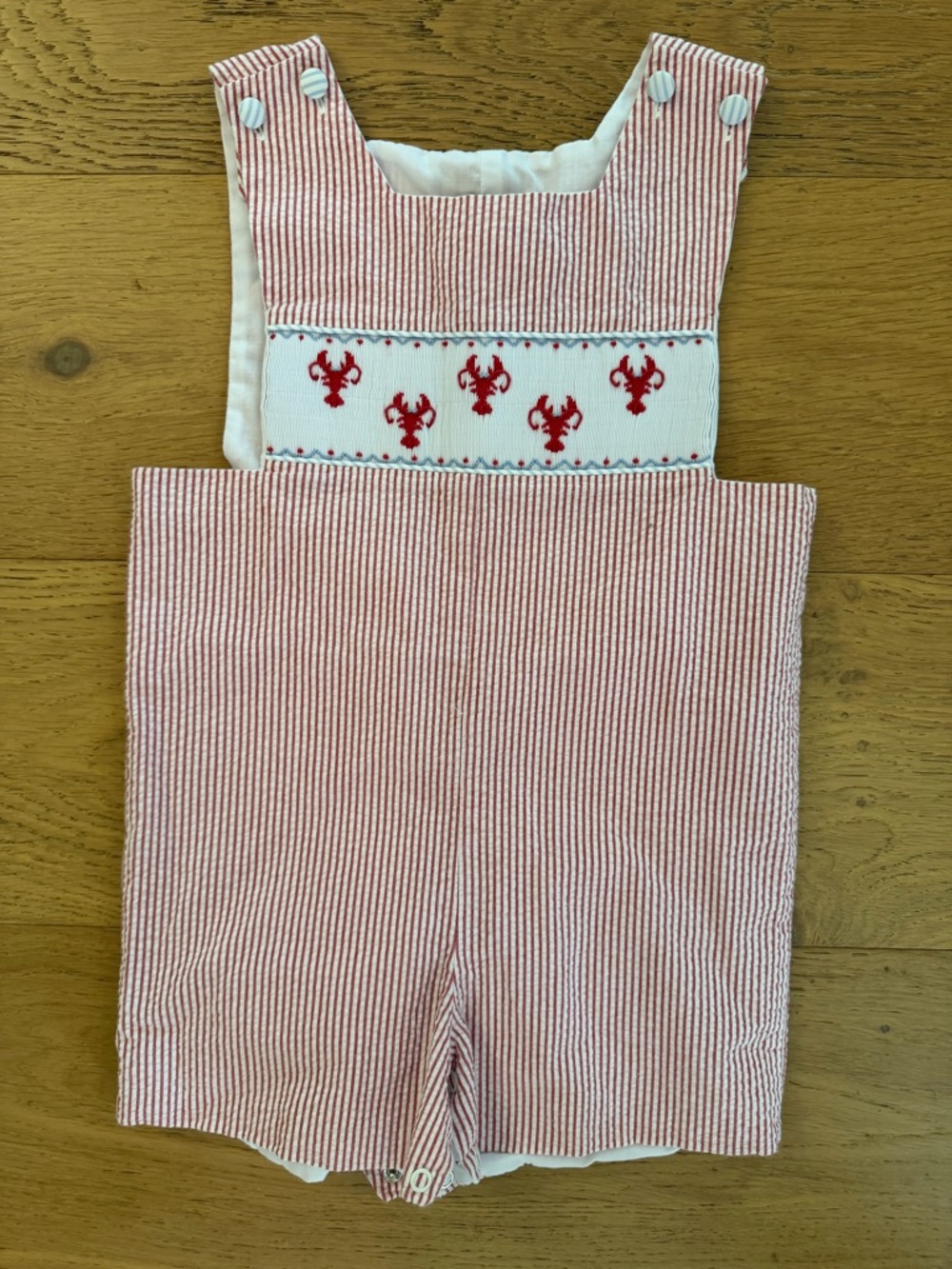 Shrimp & Grits Kids Boys Red Seersucker Smocked Lobster Jon Jon Romper 2T EUC